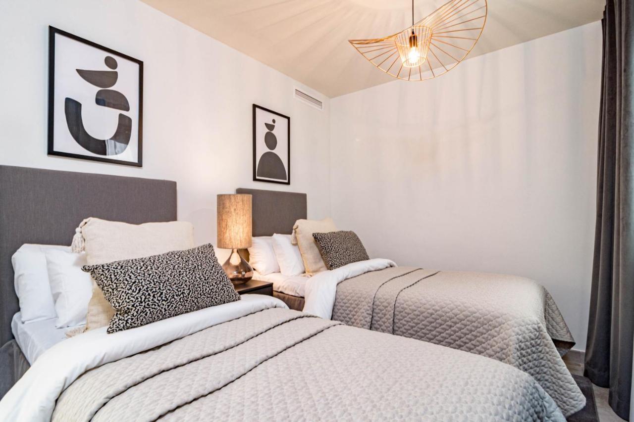 Inf32L- Modern City Apartment, Families Only Εστεπόνα Εξωτερικό φωτογραφία