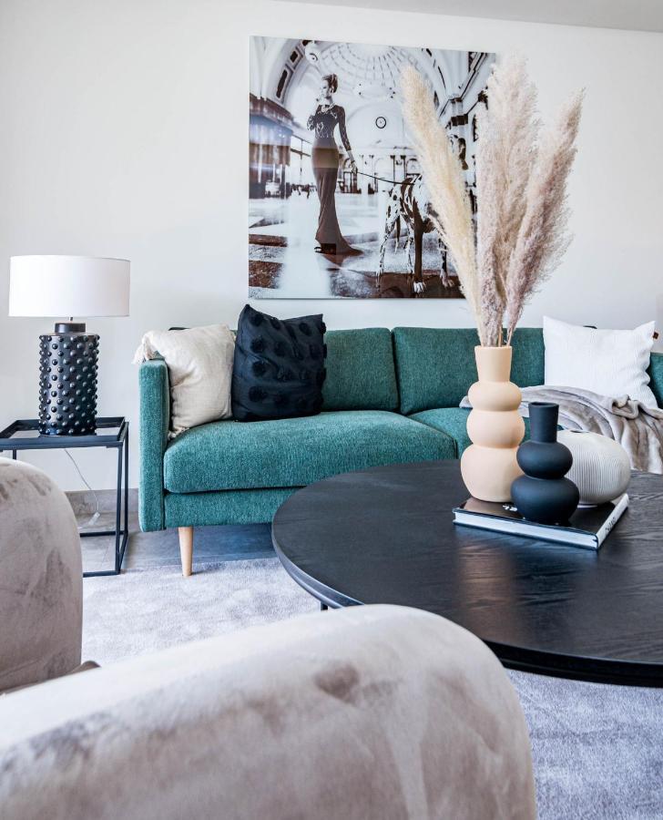 Inf32L- Modern City Apartment, Families Only Εστεπόνα Εξωτερικό φωτογραφία
